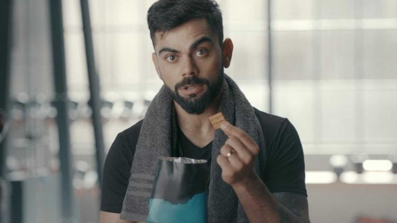 ’ಚಿಪ್ಸ್’ ವಿವಾದದಲ್ಲಿ ವಿರಾಟ್ ಕೊಹ್ಲಿ..! ’ಚಿಪ್ಸ್’ ವಿವಾದದಲ್ಲಿ ವಿರಾಟ್ ಕೊಹ್ಲಿ..!