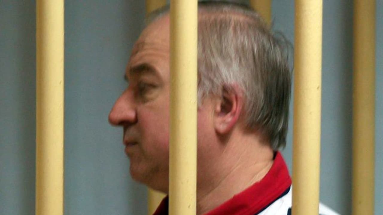 ಕರುಳ ಕುಡಿ ನೋಡಲು ಬಿಡಿ’: ಡಬಲ್ ಏಜೆಂಟ್ ತಾಯಿಯ ಮೊರೆ! ಕರುಳ ಕುಡಿ ನೋಡಲು ಬಿಡಿ’: ಡಬಲ್ ಏಜೆಂಟ್ ತಾಯಿಯ ಮೊರೆ!