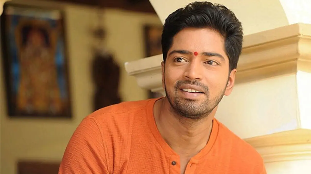 ‘మహర్షి’లీక్ :‘రవి’ పాత్రలో నరేష్ చేసే రచ్చే హైలెట్ !