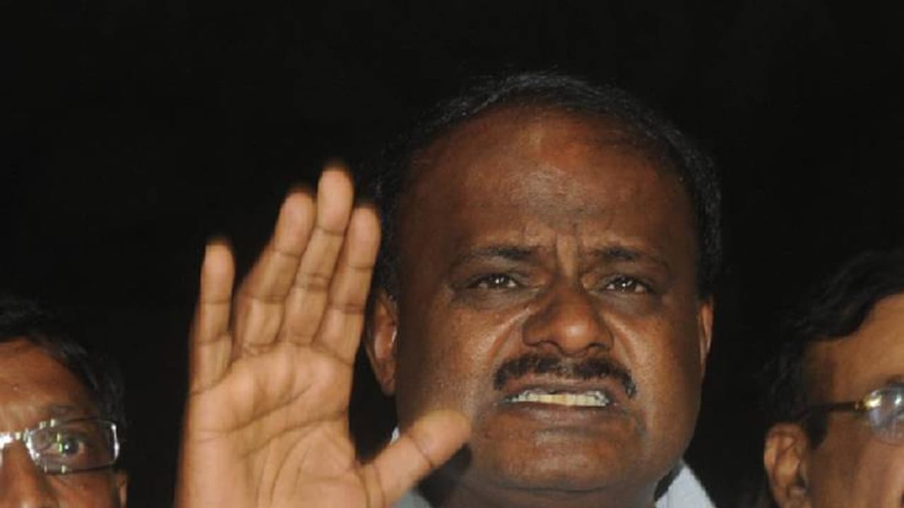 ಸಿಎಂ ಗೆ ಡಿನೋಟಿಫಿಕೇಶನ್ ಉರುಳು: ಸಮನ್ಸ್ ಜಾರಿ! ಸಿಎಂ ಗೆ ಡಿನೋಟಿಫಿಕೇಶನ್ ಉರುಳು: ಸಮನ್ಸ್ ಜಾರಿ!