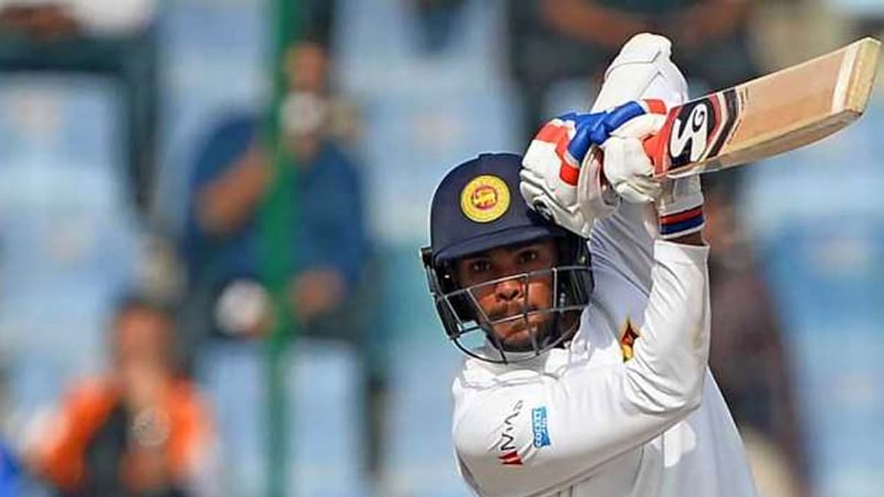 క్రికెటర్ తండ్రి దారుణ హత్య క్రికెటర్ తండ్రి దారుణ హత్య