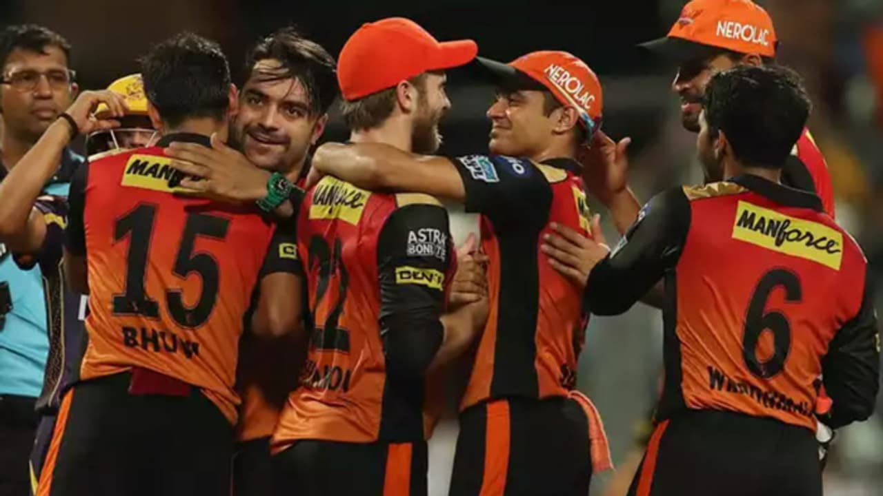 ಫೈನಲ್ ಪಂದ್ಯಕ್ಕೆ ಸನ್’ರೈಸರ್ಸ್ ಹೈದರಾಬಾದ್ ಟೀಂ ಹೇಗಿರಬಹುದು..? ಫೈನಲ್ ಪಂದ್ಯಕ್ಕೆ ಸನ್’ರೈಸರ್ಸ್ ಹೈದರಾಬಾದ್ ಟೀಂ ಹೇಗಿರಬಹುದು..?