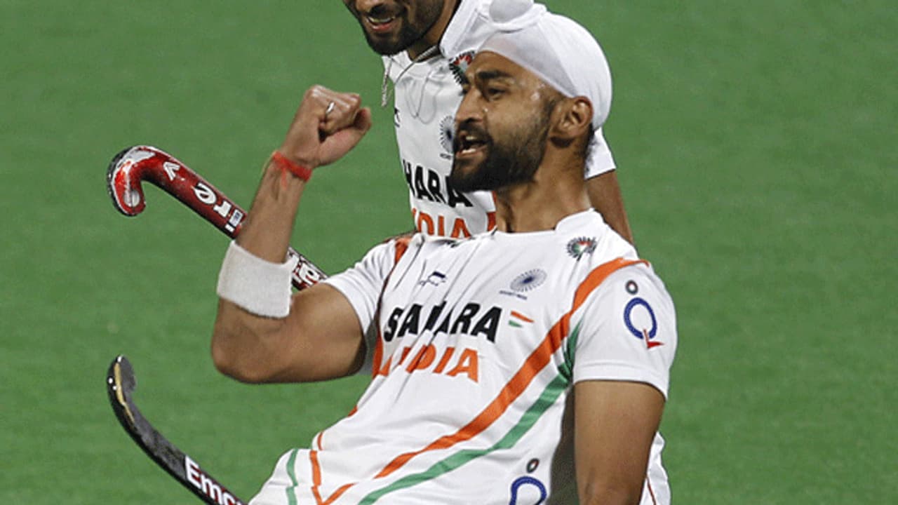 ಜೈಪುರದಲ್ಲಿ ಹಾಕಿ ಪಟು ಸಂದೀಪ್ ಮೇಣದ ಪ್ರತಿಮೆ ಜೈಪುರದಲ್ಲಿ ಹಾಕಿ ಪಟು ಸಂದೀಪ್ ಮೇಣದ ಪ್ರತಿಮೆ