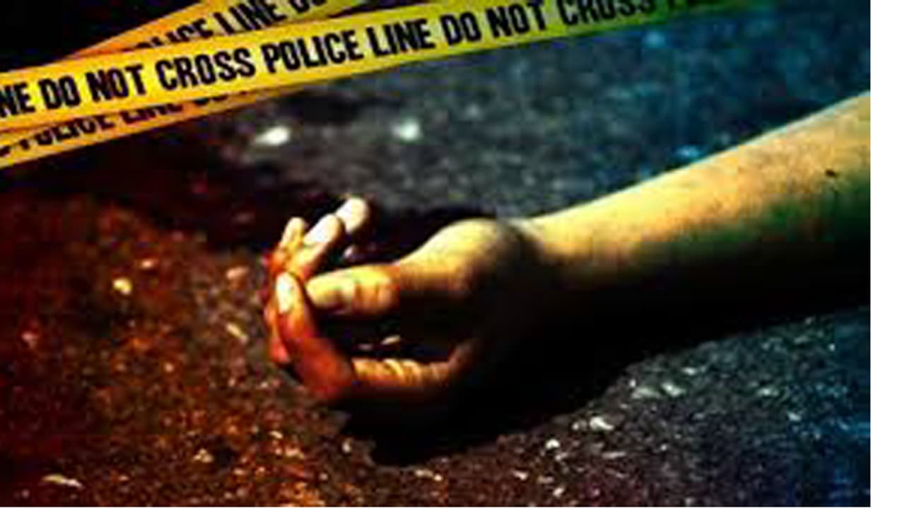 సెల్ఫీ మోజులో ప్రాణాలతో చెలగాటం.. నీట మునిగిన ఇద్దరు యువతులు... సెల్ఫీ మోజులో ప్రాణాలతో చెలగాటం.. నీట మునిగిన ఇద్దరు యువతులు...