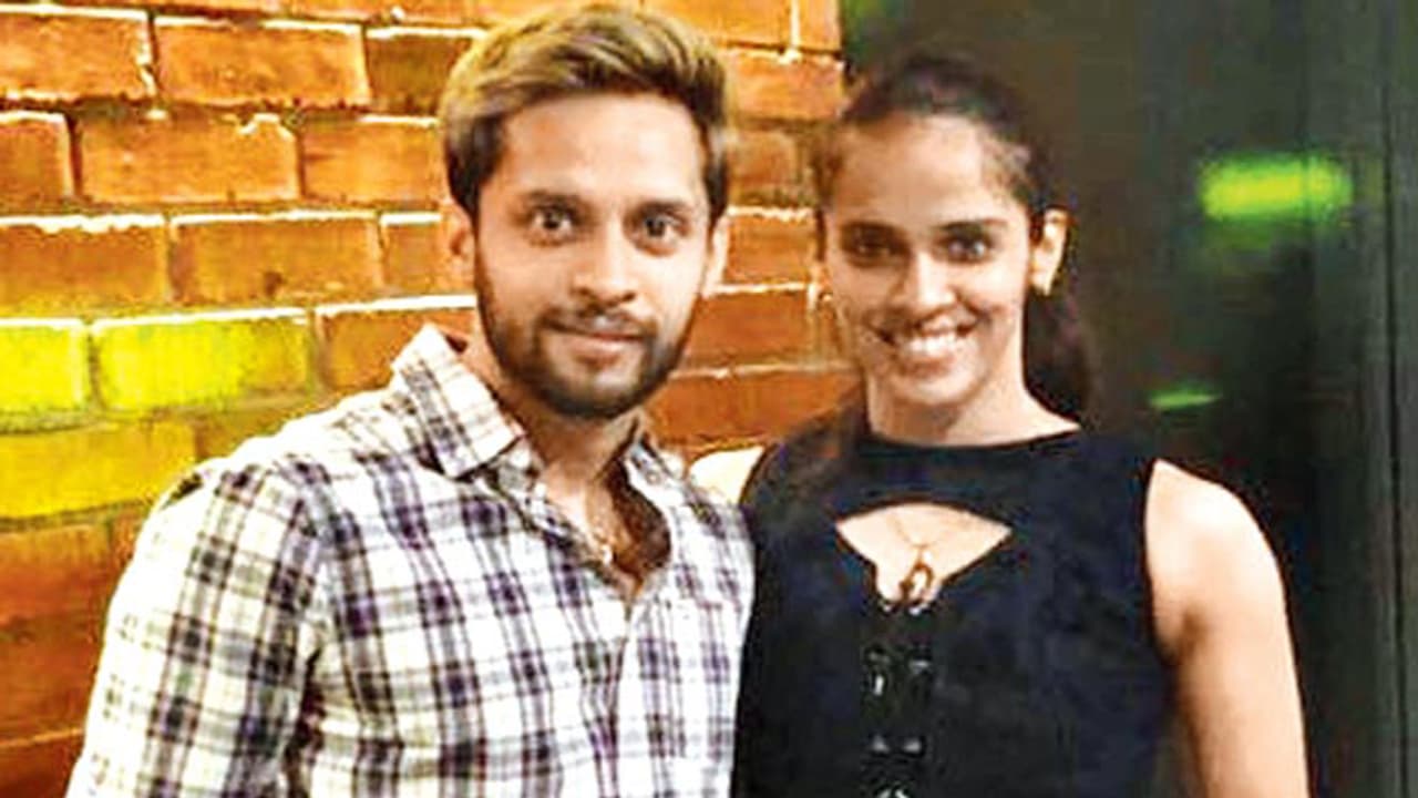 పెళ్లి పీటలు ఎక్కనున్న సైనా, కశ్యప్.. ముహూర్తం ఖరారు