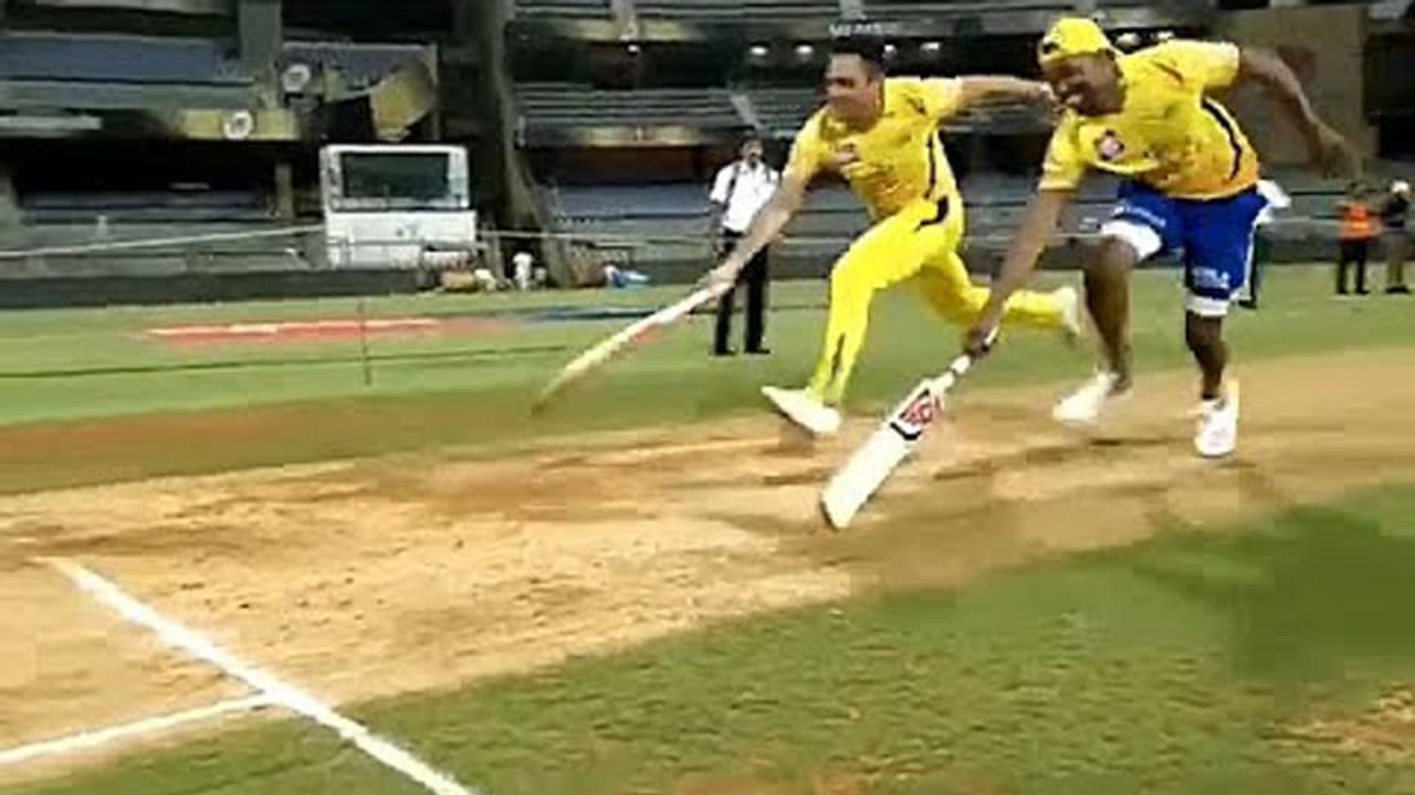 త్రీ రన్ చాలెంజ్.. ఎవరు గెలిచారో చూడండి! (వీడియో) త్రీ రన్ చాలెంజ్.. ఎవరు గెలిచారో చూడండి! (వీడియో)