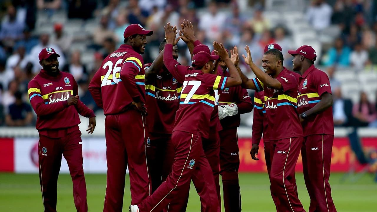 ವೆಸ್ಟ್ಇಂಡೀಸ್ ವಿರುದ್ದ ವಿಶ್ವಇಲೆವೆನ್ ತಂಡಕ್ಕೆ ಸೋಲಿನ ಕಹಿ ವೆಸ್ಟ್ಇಂಡೀಸ್ ವಿರುದ್ದ ವಿಶ್ವಇಲೆವೆನ್ ತಂಡಕ್ಕೆ ಸೋಲಿನ ಕಹಿ