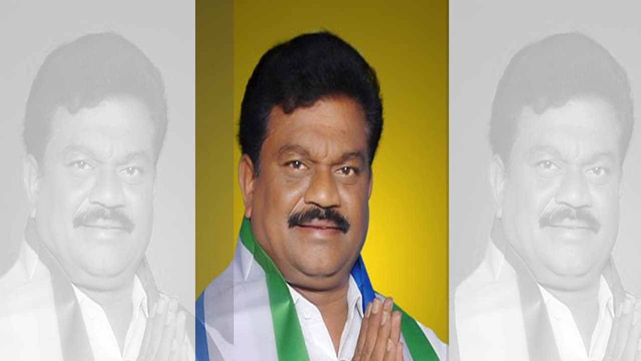 జంగా కృష్ణమూర్తి గ్రామంలో సర్పంచ్ పదవి ఏకగ్రీవం: జంగా కొడుకు సర్పంచ్ గా ఎన్నిక జంగా కృష్ణమూర్తి గ్రామంలో సర్పంచ్ పదవి ఏకగ్రీవం: జంగా కొడుకు సర్పంచ్ గా ఎన్నిక