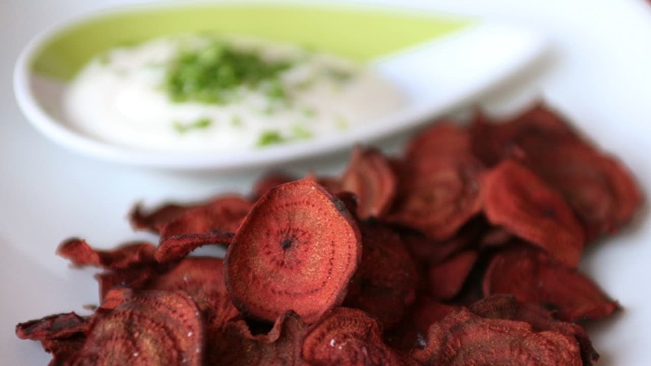 ಈ ಮಳೆಯಲ್ಲಿ ತಿನ್ಲಿಕ್ಕೆ ರುಚಿ ರುಚಿ ಗೆಣಸಿನ ಚಿಪ್ಸ್ ಮಾಡೋದು ಹೇಗೆ?