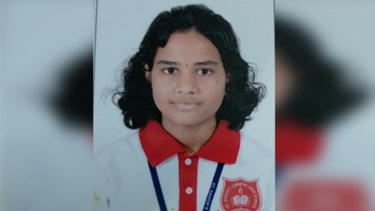 హైదరాబాద్ లో సంచలనంగా మారిన విద్యార్థిని మిస్సింగ్ కేసు హైదరాబాద్ లో సంచలనంగా మారిన విద్యార్థిని మిస్సింగ్ కేసు