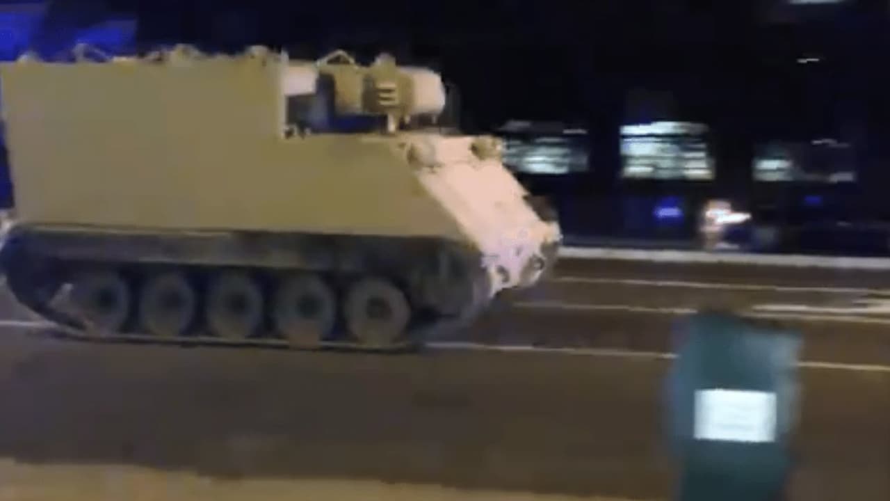 ಟ್ಯಾಂಕ್ ಅಪಹರಿಸಿ ತಲೆನೋವು ತಂದ ಸೈನಿಕ..! ಟ್ಯಾಂಕ್ ಅಪಹರಿಸಿ ತಲೆನೋವು ತಂದ ಸೈನಿಕ..!