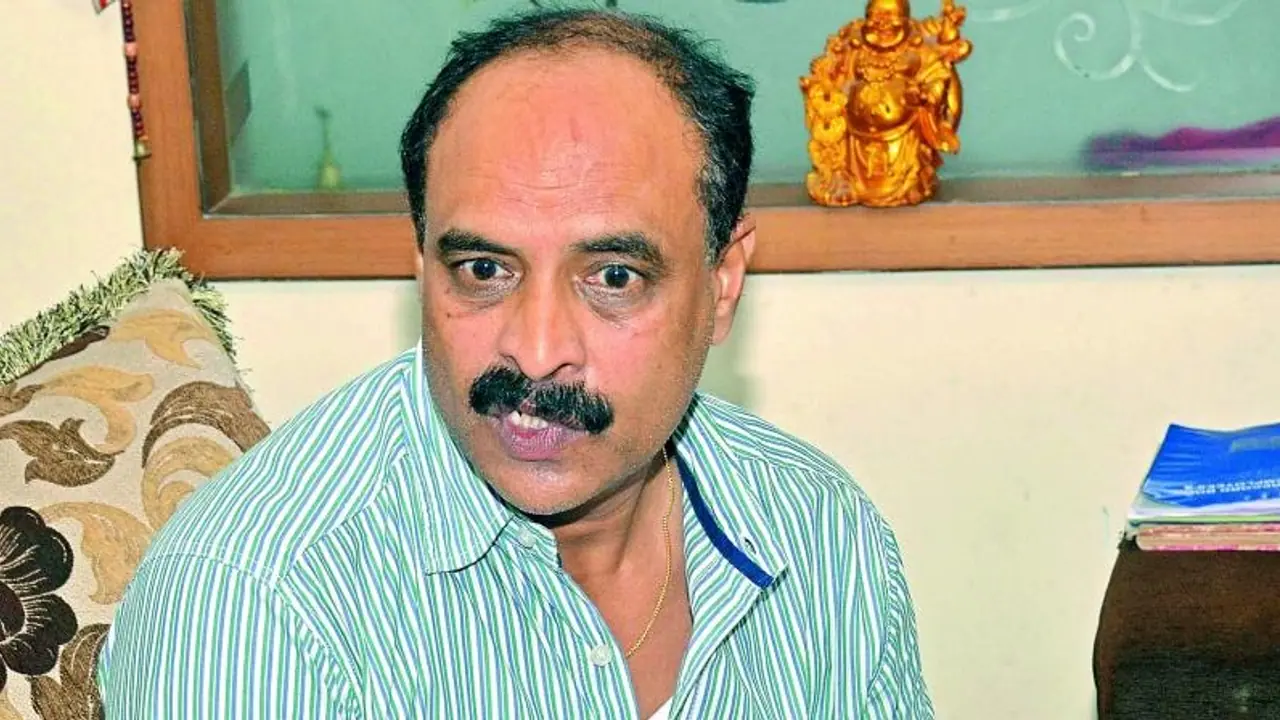 స్పోర్ట్స్ కోటా మెడికల్ సీట్ల కుంభకోణం : శాట్స్ అధికారి వెంకటరమణ అరెస్ట్ స్పోర్ట్స్ కోటా మెడికల్ సీట్ల కుంభకోణం : శాట్స్ అధికారి వెంకటరమణ అరెస్ట్