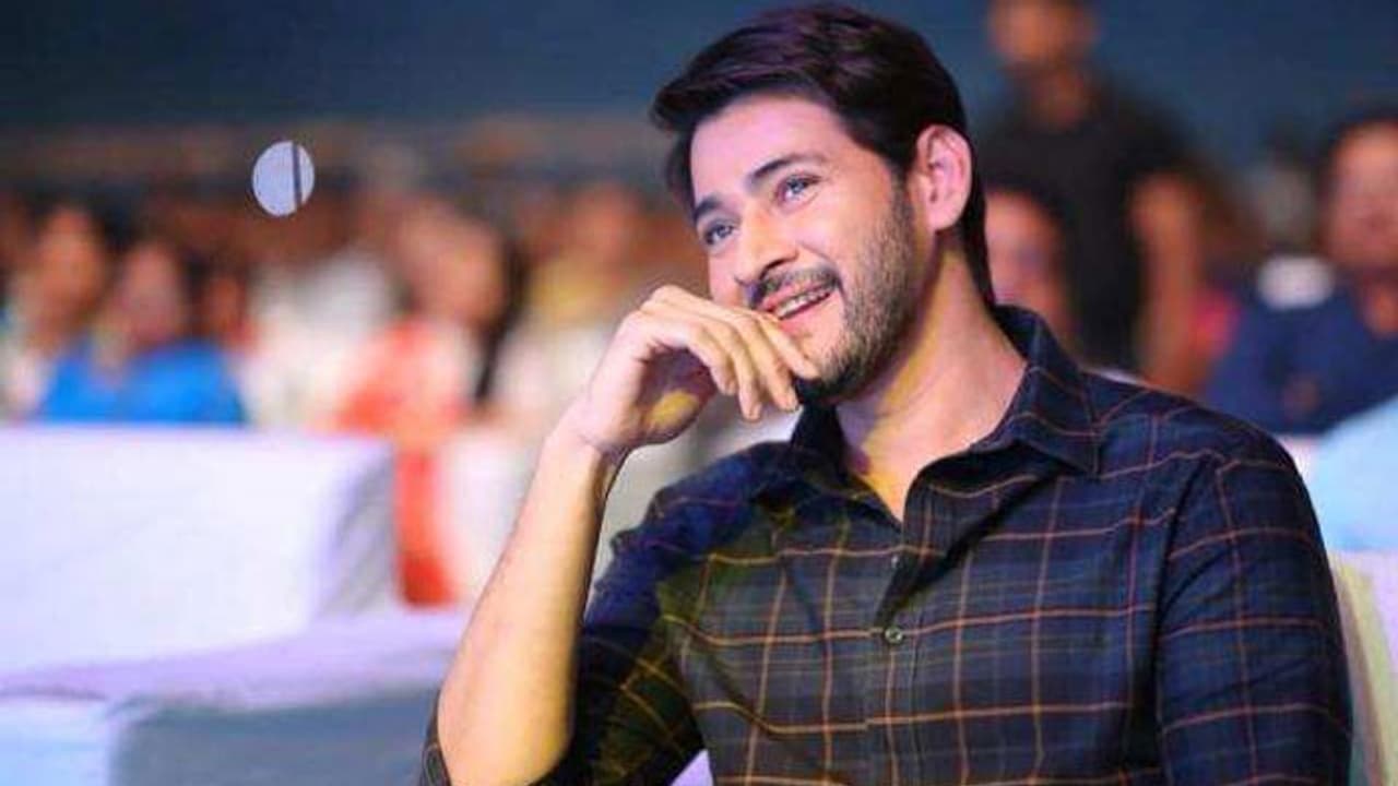 ముంబైలో సీక్రెట్ గా మహేష్ ఎవరిని కలిసినట్లు? ముంబైలో సీక్రెట్ గా మహేష్ ఎవరిని కలిసినట్లు?