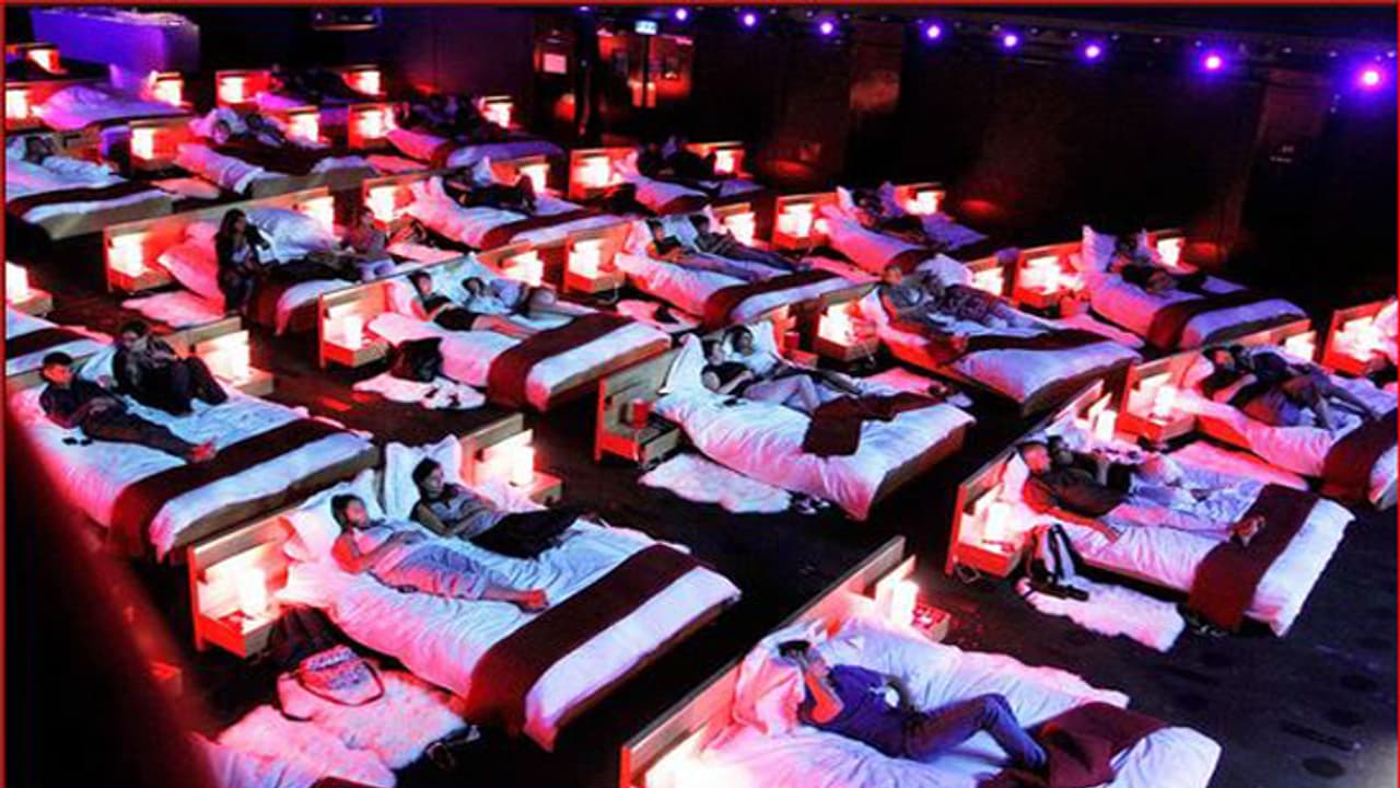 ವಡೋದರಾದಲ್ಲಿದೆ ಮಲಗಿಕೊಂಡು ಸಿನಿಮಾ ನೋಡುವ ಥಿಯೇಟರ್! ವಡೋದರಾದಲ್ಲಿದೆ ಮಲಗಿಕೊಂಡು ಸಿನಿಮಾ ನೋಡುವ ಥಿಯೇಟರ್!