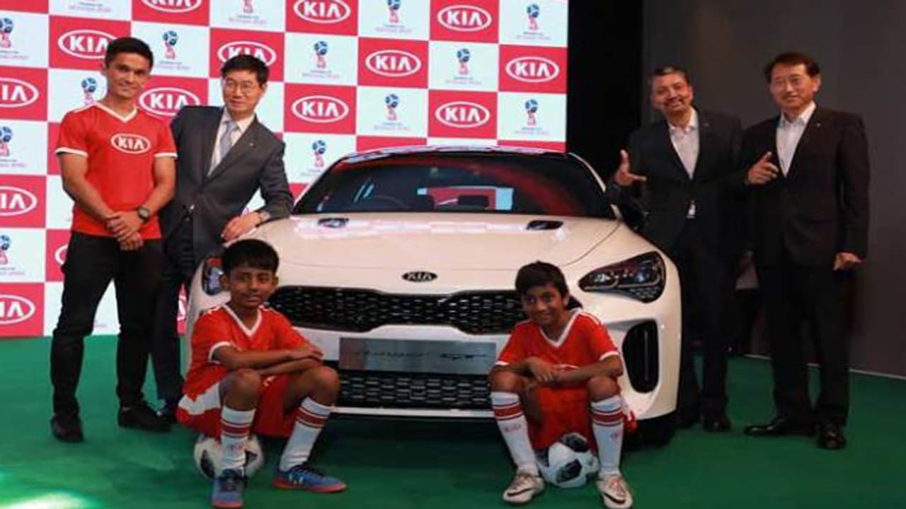 ಫಿಫಾ ವಿಶ್ವಕಪ್ 2018: ವಿಶ್ವಕಪ್ ಚೆಂಡು ಹಿಡಿಯಲಿರುವ ರಾಜ್ಯದ ರಿಷಿ ಫಿಫಾ ವಿಶ್ವಕಪ್ 2018: ವಿಶ್ವಕಪ್ ಚೆಂಡು ಹಿಡಿಯಲಿರುವ ರಾಜ್ಯದ ರಿಷಿ