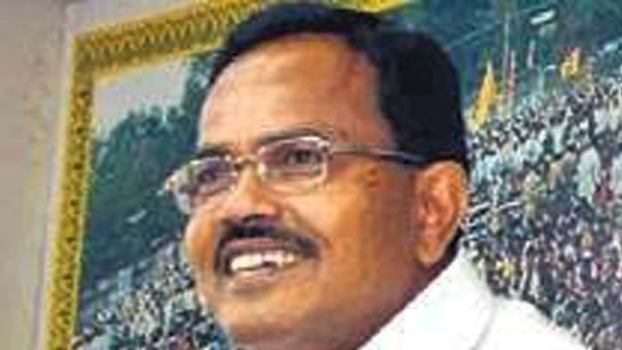 పవన్తో మధ్యాహ్నం భేటీ: జనసేనలోకి మోత్కుపల్లి పవన్తో మధ్యాహ్నం భేటీ: జనసేనలోకి మోత్కుపల్లి