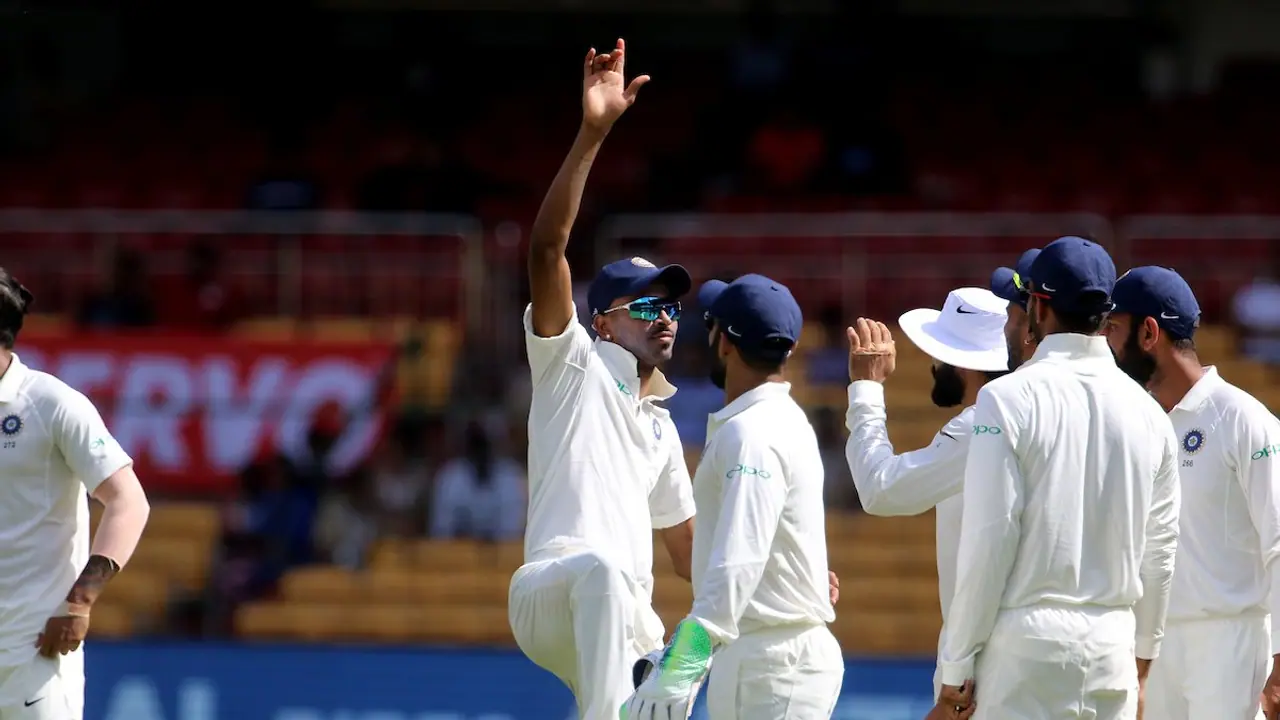 ಕೊನೆ 3 ದಿನದ ಟಿಕೆಟ್ ಹಣ ವಾಪಸ್: ಕೆಎಸ್'ಸಿಎ ಕೊನೆ 3 ದಿನದ ಟಿಕೆಟ್ ಹಣ ವಾಪಸ್: ಕೆಎಸ್'ಸಿಎ