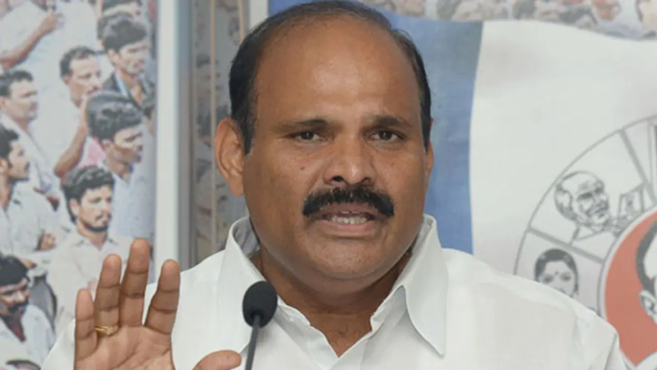 అమరావతి వివాదం: పవన్ కల్యాణ్ కు పార్థసారథి ప్రశ్నల వర్షం అమరావతి వివాదం: పవన్ కల్యాణ్ కు పార్థసారథి ప్రశ్నల వర్షం