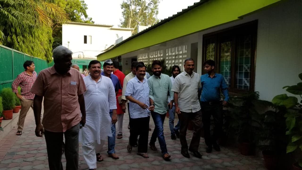 9 ದಿನಗಳ ಕೇಜ್ರಿವಾಲ್ ಧರಣಿ ಕೊನೆಗೂ ಅಂತ್ಯ..! 9 ದಿನಗಳ ಕೇಜ್ರಿವಾಲ್ ಧರಣಿ ಕೊನೆಗೂ ಅಂತ್ಯ..!