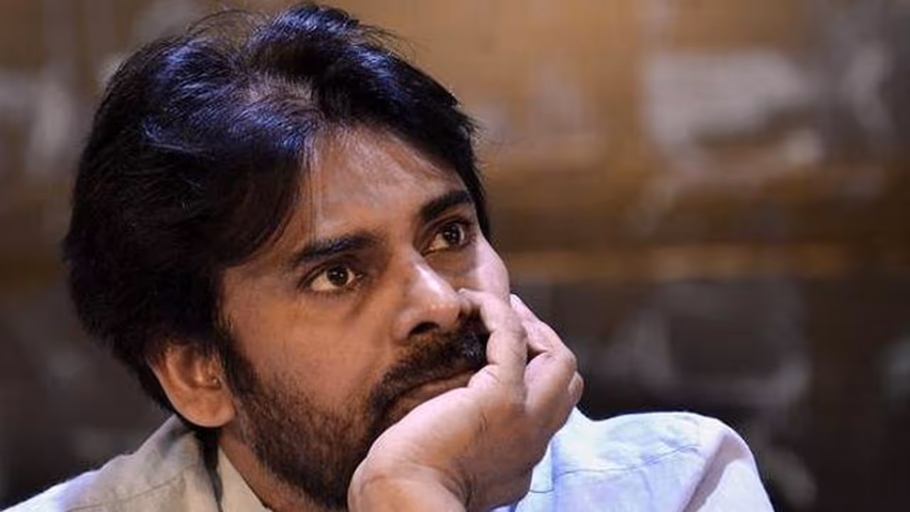 పవన్ తో సినిమా ఉంటుంది.. మైత్రీ మూవీ మేకర్స్! పవన్ తో సినిమా ఉంటుంది.. మైత్రీ మూవీ మేకర్స్!