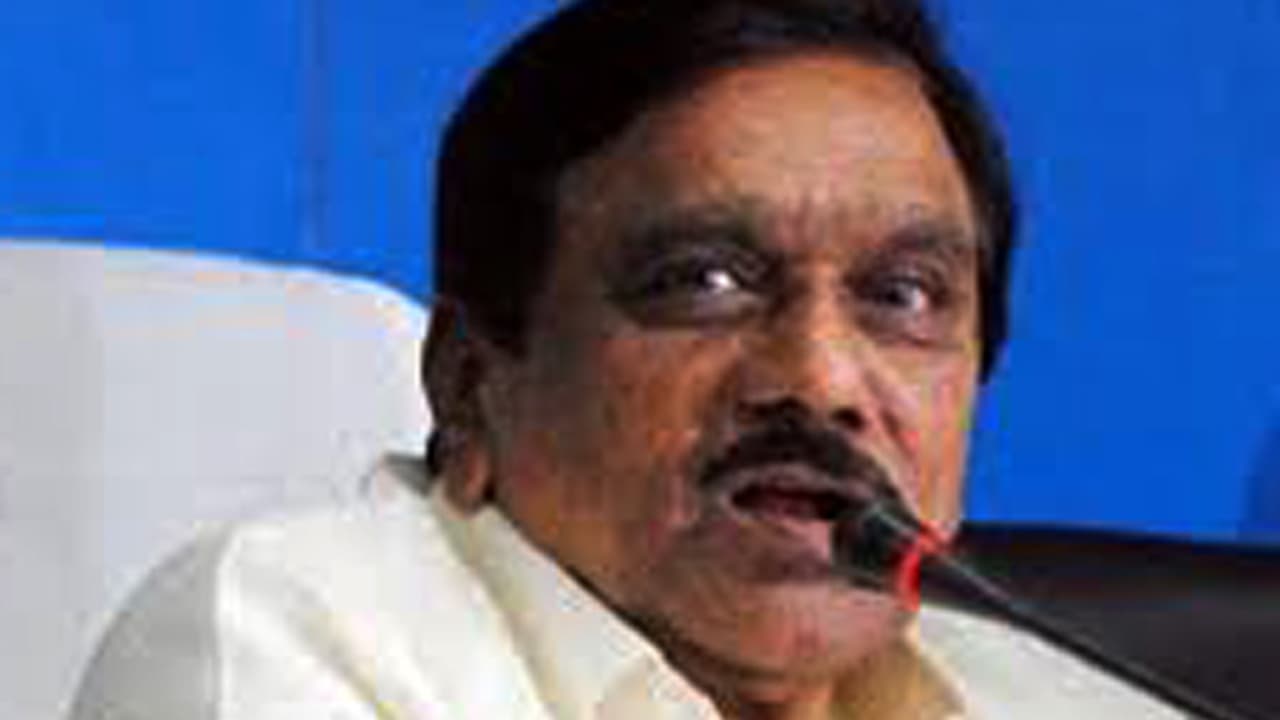 కాంగ్రెస్ తో పొత్తు లేదు.. జగన్ కి ఆ అర్హత లేదు.. కేఈ కాంగ్రెస్ తో పొత్తు లేదు.. జగన్ కి ఆ అర్హత లేదు.. కేఈ