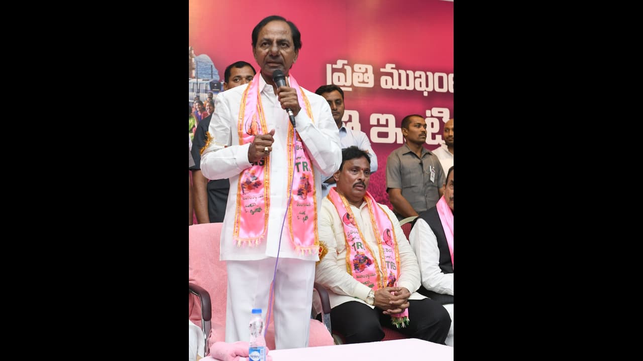 టీఆర్ఎస్ కే మా మద్దతు.. రాయలసీమ వాసులు టీఆర్ఎస్ కే మా మద్దతు.. రాయలసీమ వాసులు