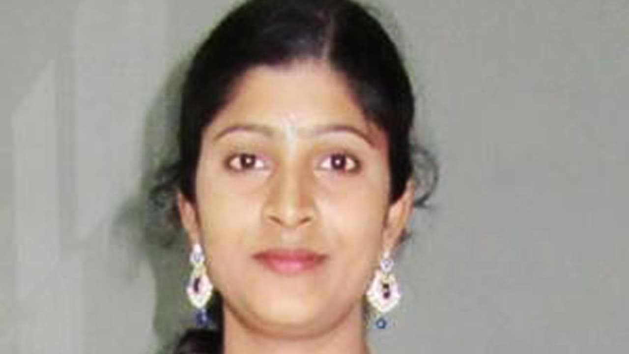 శ్రీగౌతమి హత్య: ఆ రోజు ఏం జరిగిందంటే? శ్రీగౌతమి హత్య: ఆ రోజు ఏం జరిగిందంటే?