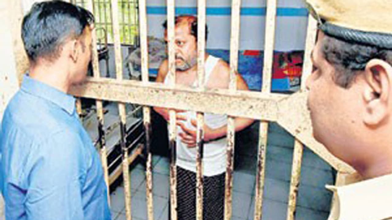 బాలయ్య నిర్మాత పరిస్థితి చూశారా? బాలయ్య నిర్మాత పరిస్థితి చూశారా?