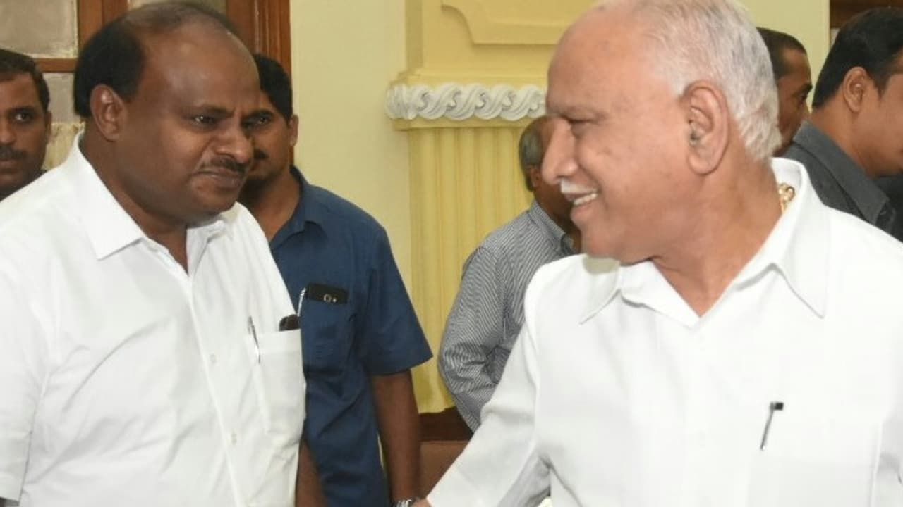 ಬಿಎಸ್ವೈಗೆ ಅಭಿನಂದಿಸಿದ ಎಚ್ಡಿಕೆ: ಕಾರಣ ಏನು..? ಬಿಎಸ್ವೈಗೆ ಅಭಿನಂದಿಸಿದ ಎಚ್ಡಿಕೆ: ಕಾರಣ ಏನು..?