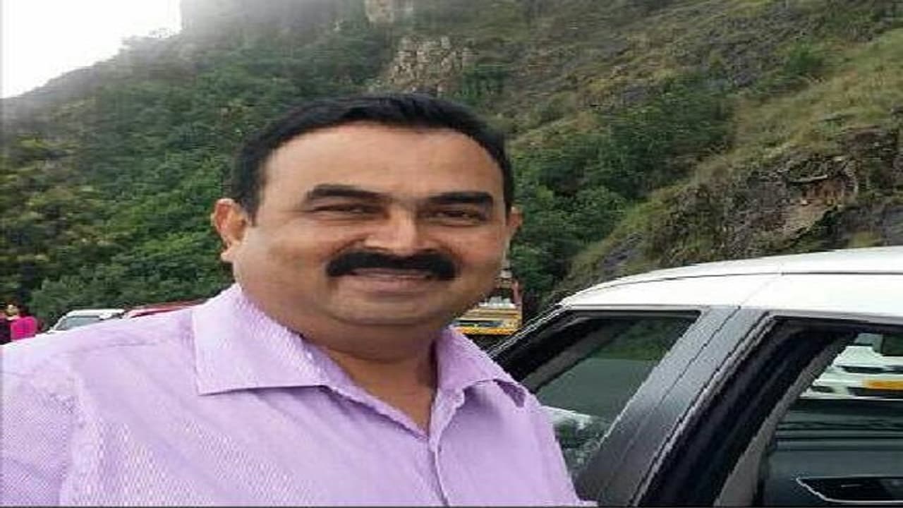 ಲವ್ ಜಿಹಾದ್ ಕೇಸ್ನಲ್ಲಿ ಕರ್ನಾಟಕ ಡಿಸಿ ಕುಟುಂಬ ಭಾಗಿ? ಲವ್ ಜಿಹಾದ್ ಕೇಸ್ನಲ್ಲಿ ಕರ್ನಾಟಕ ಡಿಸಿ ಕುಟುಂಬ ಭಾಗಿ?