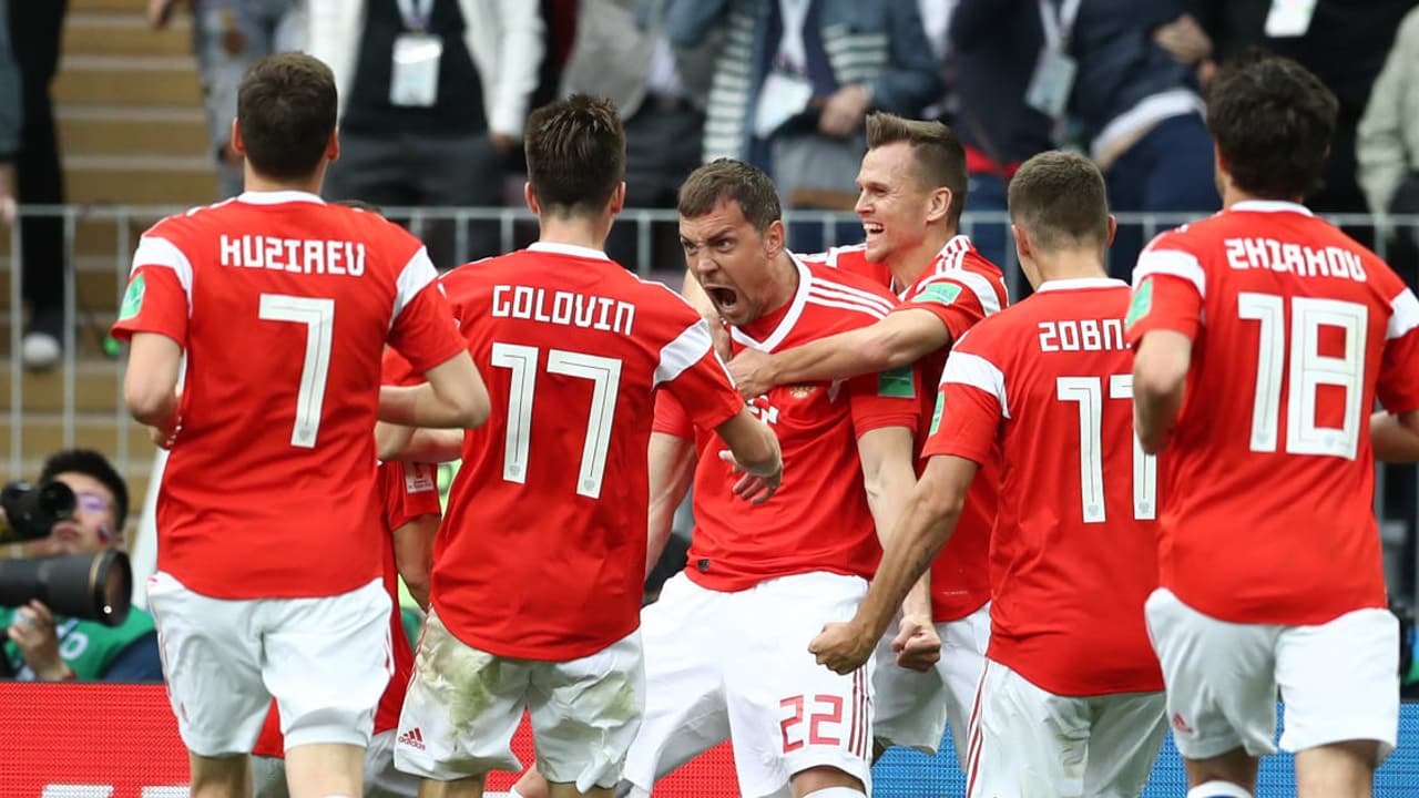 ಫಿಫಾ ವಿಶ್ವಕಪ್ 2018: ಆತಿಥೇಯ ರಷ್ಯಾಗೆ ಬಲಿಷ್ಠ ಸ್ಪೇನ್ ಸವಾಲು ಫಿಫಾ ವಿಶ್ವಕಪ್ 2018: ಆತಿಥೇಯ ರಷ್ಯಾಗೆ ಬಲಿಷ್ಠ ಸ್ಪೇನ್ ಸವಾಲು