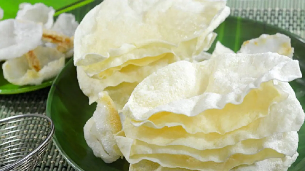 ಹೊಟ್ಟೆ ತುಂಬುತ್ತೆ, ಬಾಯಿಗೂ ರುಚಿ ಎನಿಸುವ ಅಕ್ಕಿ ಹಪ್ಪಳ ಮಾಡೋದು ಹೇಗೆ? ಹೊಟ್ಟೆ ತುಂಬುತ್ತೆ, ಬಾಯಿಗೂ ರುಚಿ ಎನಿಸುವ ಅಕ್ಕಿ ಹಪ್ಪಳ ಮಾಡೋದು ಹೇಗೆ?