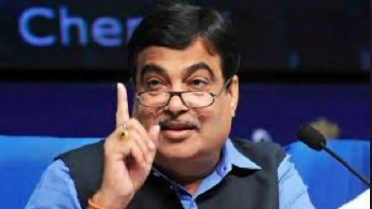 Gadkari makes vehicle tracking systems, FASTags mandatory for CVs obtaining national permit