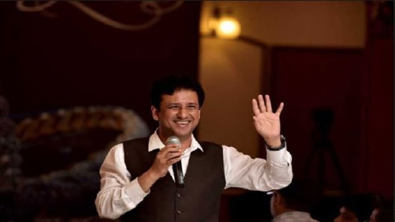 ಈ ಮುಸ್ಲಿಂ ಉದ್ಯಮಿ ಎಷ್ಟು ಮಂದಿರ ಕಟ್ತಾರಂತೆ ಗೊತ್ತಾ? ಈ ಮುಸ್ಲಿಂ ಉದ್ಯಮಿ ಎಷ್ಟು ಮಂದಿರ ಕಟ್ತಾರಂತೆ ಗೊತ್ತಾ?