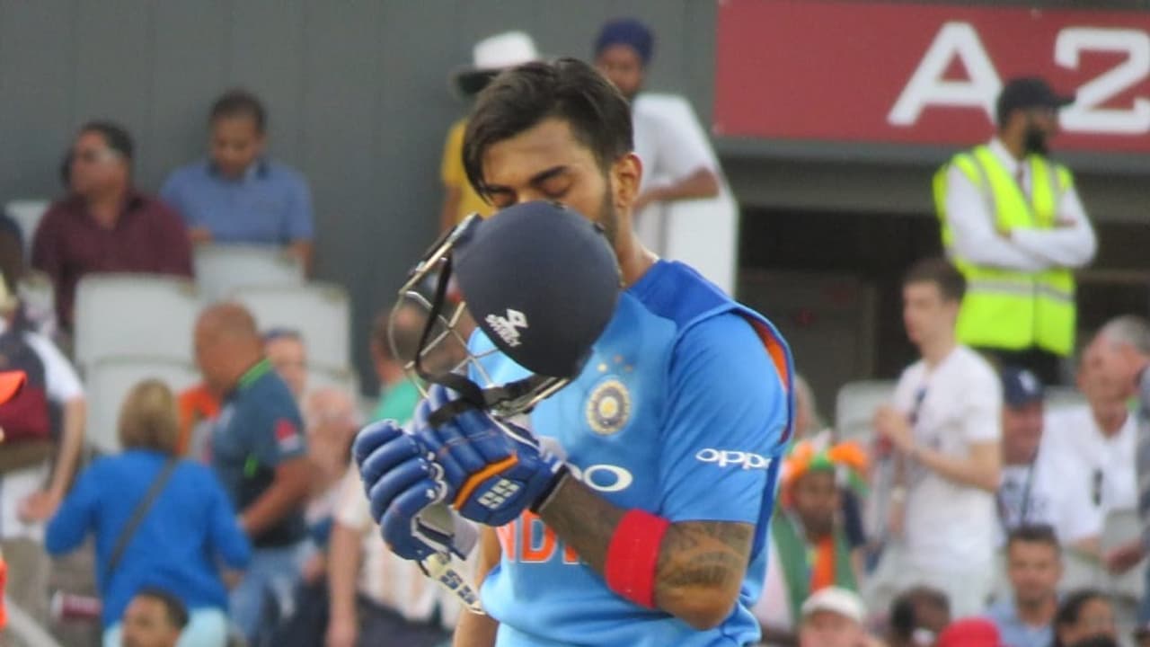 ಐಸಿಸಿ ಟಿ20 ರ್ಯಾಂಕಿಂಗ್ ಪ್ರಕಟ: ಟಾಪ್ 3 ಪಟ್ಟಿಯಲ್ಲಿ ಸ್ಥಾನ ಪಡೆದ ಕೆ.ಎಲ್ ರಾಹುಲ್ ಐಸಿಸಿ ಟಿ20 ರ್ಯಾಂಕಿಂಗ್ ಪ್ರಕಟ: ಟಾಪ್ 3 ಪಟ್ಟಿಯಲ್ಲಿ ಸ್ಥಾನ ಪಡೆದ ಕೆ.ಎಲ್ ರಾಹುಲ್