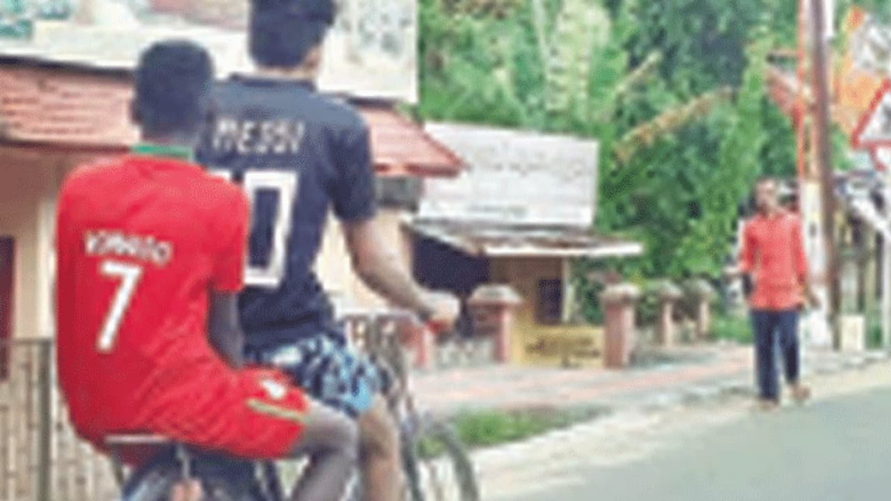 ಕೇರಳದಲ್ಲಿ ಸೈಕಲ್ ನಲ್ಲಿ ಸುತ್ತಿದ ಇಬ್ಬರು ಕ್ರೀಡಾ ತಾರೆಗಳು