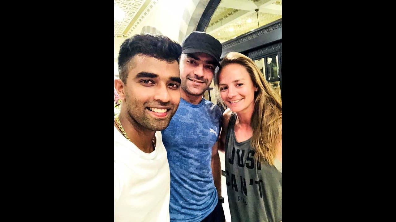 ಸ್ಪಿನ್ನರ್ ರಶೀದ್ ಖಾನ್ ಜೊತೆ ಮದುವೆಗೆ ಒಕೆ ಹೇಳಿದ್ಲಾ ಮಹಿಳಾ ಕ್ರಿಕೆಟರ್ ಡೇನಿಯಲ್ ವ್ಯೈಟ್? ಸ್ಪಿನ್ನರ್ ರಶೀದ್ ಖಾನ್ ಜೊತೆ ಮದುವೆಗೆ ಒಕೆ ಹೇಳಿದ್ಲಾ ಮಹಿಳಾ ಕ್ರಿಕೆಟರ್ ಡೇನಿಯಲ್ ವ್ಯೈಟ್?