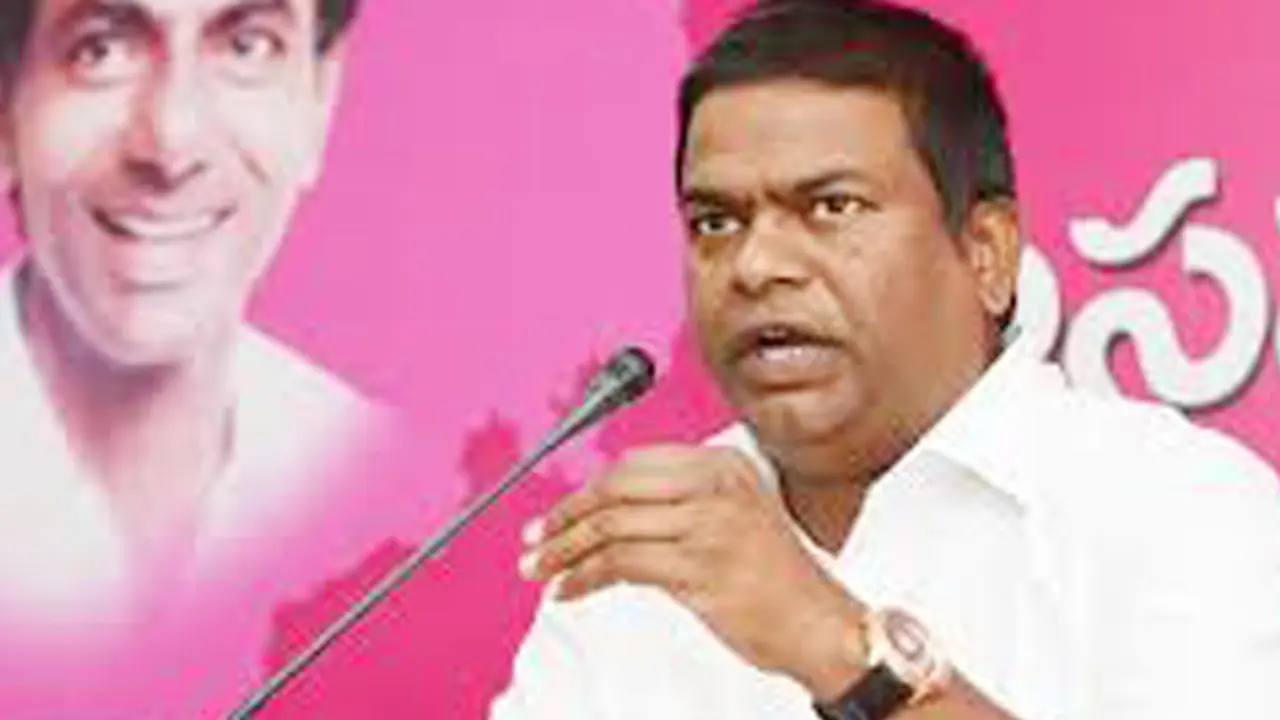 రేవంత్ రెడ్డి కేడీ నెంబర్ 1779: జీవన్ రెడ్డి విమర్శ