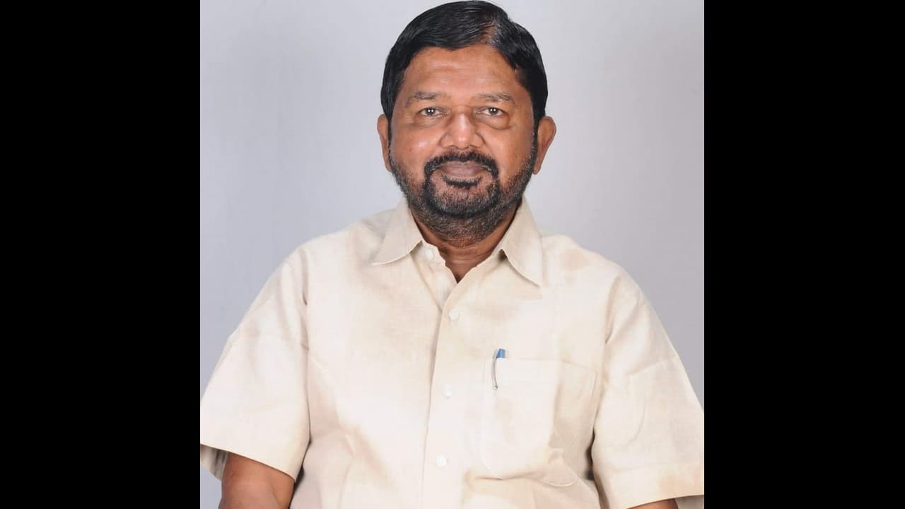 ಕನ್ನಡ ಶಾಲೆಗಳ ವಿಲೀನಕ್ಕೂ, ಮುಚ್ಚೋದಕ್ಕೂ ಏನು ವ್ಯತ್ಯಾಸ? ಕನ್ನಡ ಶಾಲೆಗಳ ವಿಲೀನಕ್ಕೂ, ಮುಚ್ಚೋದಕ್ಕೂ ಏನು ವ್ಯತ್ಯಾಸ?