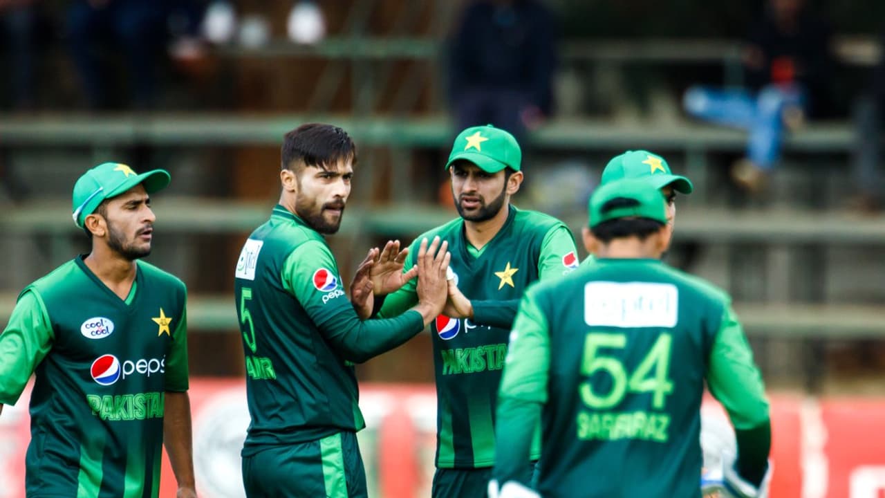 ಟಿ20 ತ್ರಿಕೋನ ಸರಣಿ: ಆಸೀಸ್ ಮಣಿಸಿದ ಪಾಕ್ ಚಾಂಪಿಯನ್ ಟಿ20 ತ್ರಿಕೋನ ಸರಣಿ: ಆಸೀಸ್ ಮಣಿಸಿದ ಪಾಕ್ ಚಾಂಪಿಯನ್