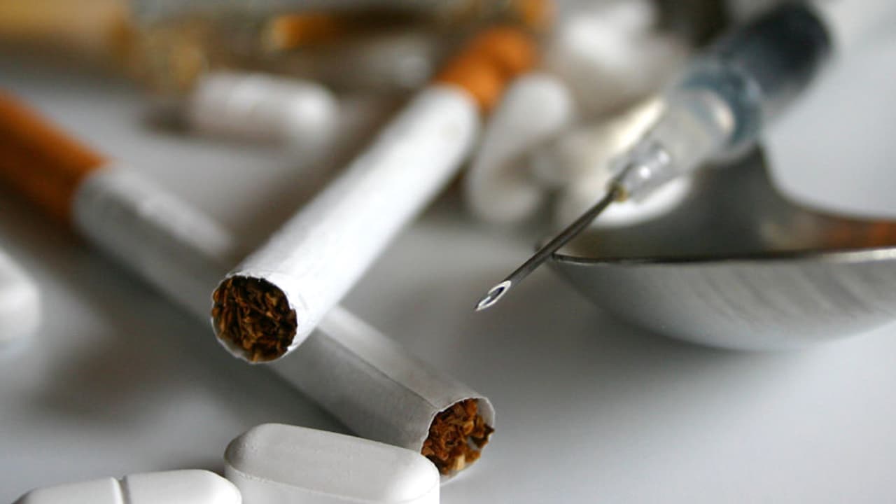 ನಿಮ್ಮ ಹಳ್ಳಿಯನ್ನು ವ್ಯಸನ ಮುಕ್ತ ಮಾಡಿ; 5 ಲಕ್ಷ ಬಹುಮಾನ ಪಡೆಯಿರಿ ನಿಮ್ಮ ಹಳ್ಳಿಯನ್ನು ವ್ಯಸನ ಮುಕ್ತ ಮಾಡಿ; 5 ಲಕ್ಷ ಬಹುಮಾನ ಪಡೆಯಿರಿ