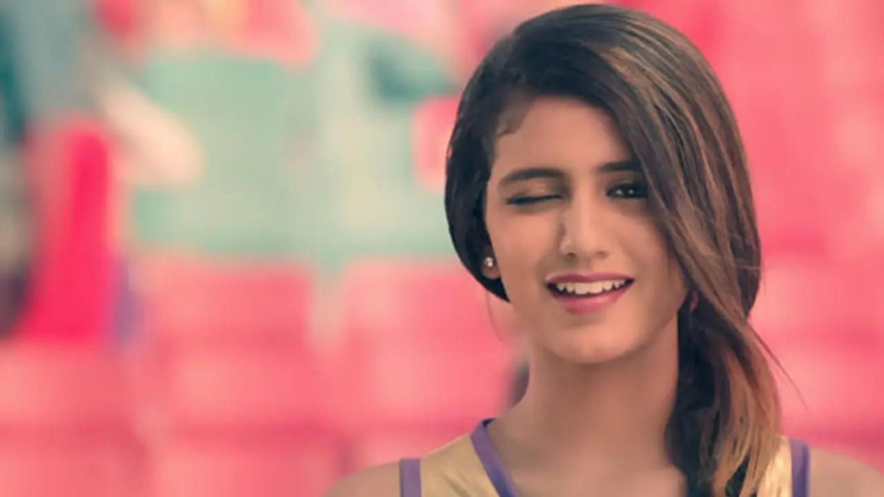 కన్ను కొట్టినందుకే కోటి ఇచ్చేశారు కన్ను కొట్టినందుకే కోటి ఇచ్చేశారు