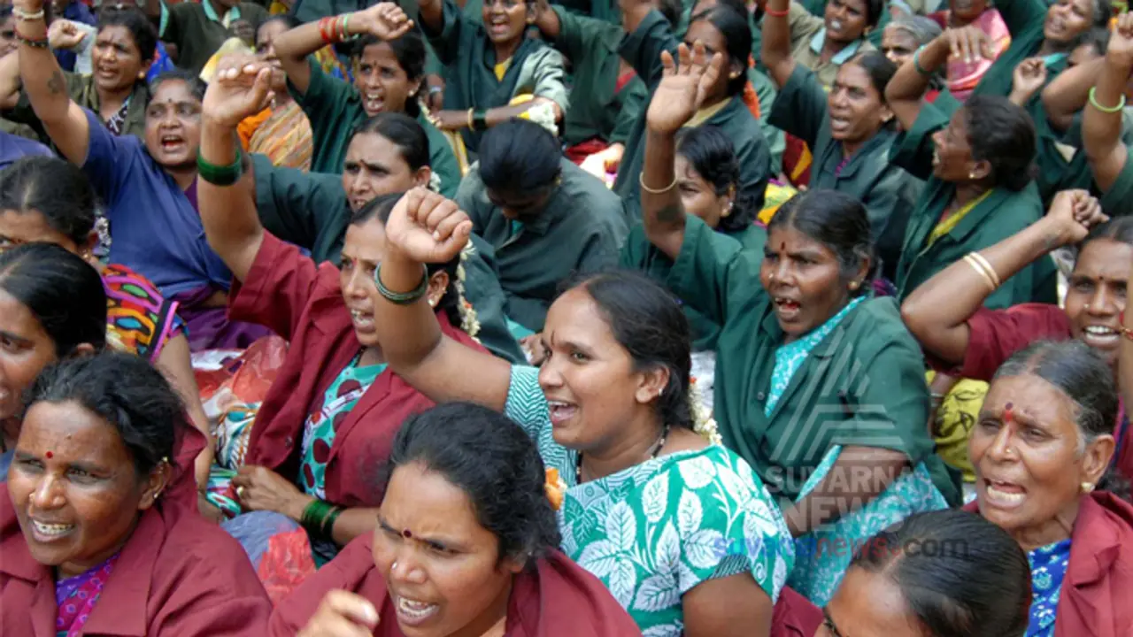 Bengaluru: Pourakarmikas protest after ‘offensive statement’ by official Bengaluru: Pourakarmikas protest after ‘offensive statement’ by official