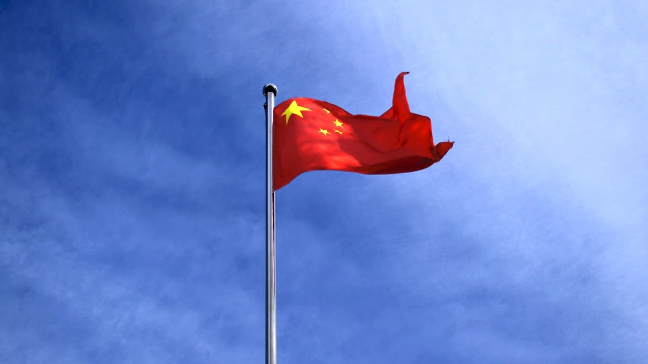 China promoting flying of state flags at religious events