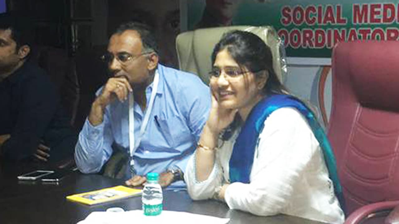 ಸಚಿವ ದಿನೇಶ್ ಪತ್ನಿ ದೂರು: ಬಿಜೆಪಿ ವಿರುದ್ಧ ಕ್ರಮಕ್ಕೆ ಮಹಿಳಾ ಆಯೋಗ ಸೂಚನೆ 