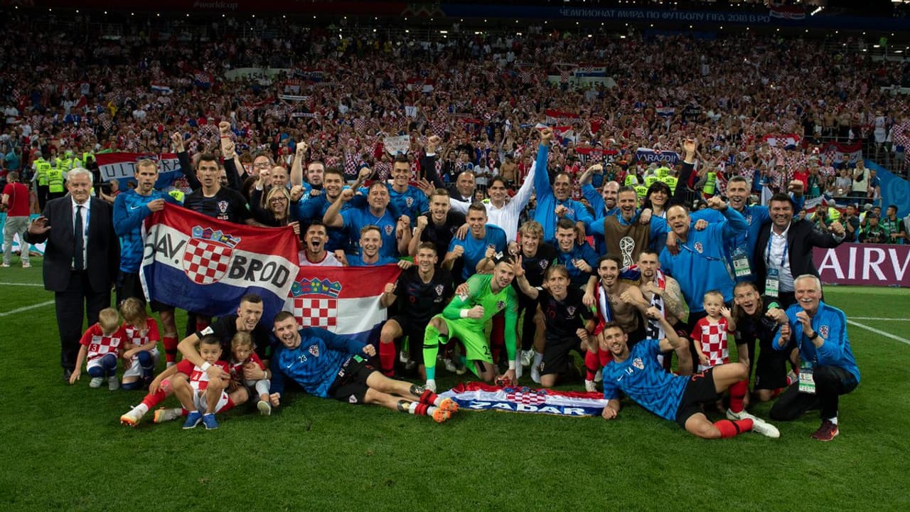 ಫಿಫಾ ವಿಶ್ವಕಪ್: ಪ್ರಶಸ್ತಿ ಸುತ್ತಿಗೆ ಲಗ್ಗೆಯಿಟ್ಟ ಕ್ರೊವೇಷಿಯಾ ಫಿಫಾ ವಿಶ್ವಕಪ್: ಪ್ರಶಸ್ತಿ ಸುತ್ತಿಗೆ ಲಗ್ಗೆಯಿಟ್ಟ ಕ್ರೊವೇಷಿಯಾ