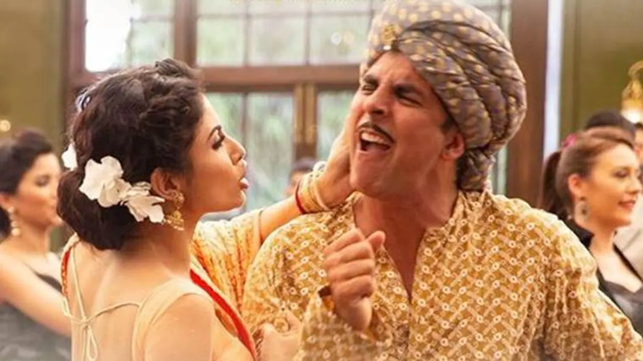 Watch Video: Akshay Kumar gets drunk in Gold song Chad Gayi Hai Watch Video: Akshay Kumar gets drunk in Gold song Chad Gayi Hai