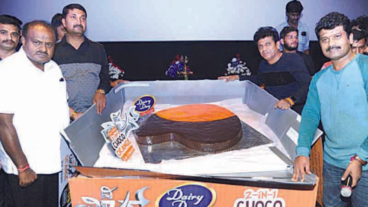 ದಿ ವಿಲನ್’ಗೆ ಐಸ್’ಕ್ರೀಮ್ ಬ್ರಾಂಡ್! ದಿ ವಿಲನ್’ಗೆ ಐಸ್’ಕ್ರೀಮ್ ಬ್ರಾಂಡ್!