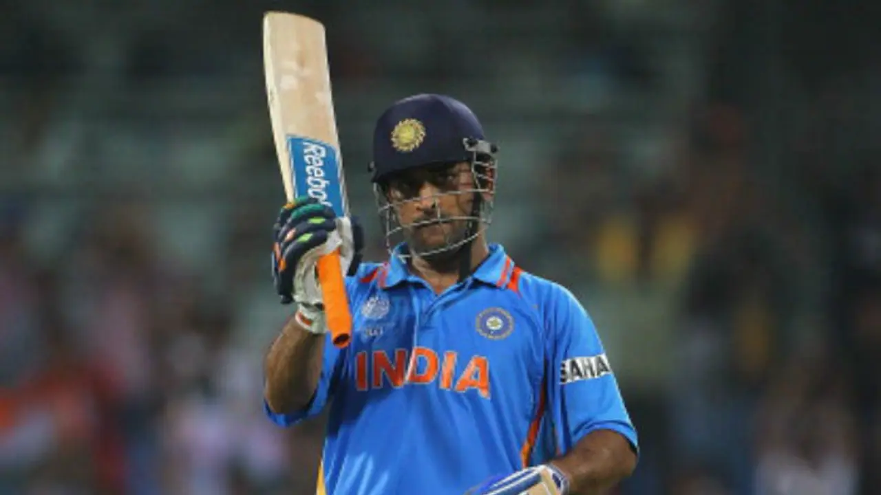 India vs England 2018: MS Dhoni not solely responsible for big defeat, visitors flopped in unison India vs England 2018: MS Dhoni not solely responsible for big defeat, visitors flopped in unison