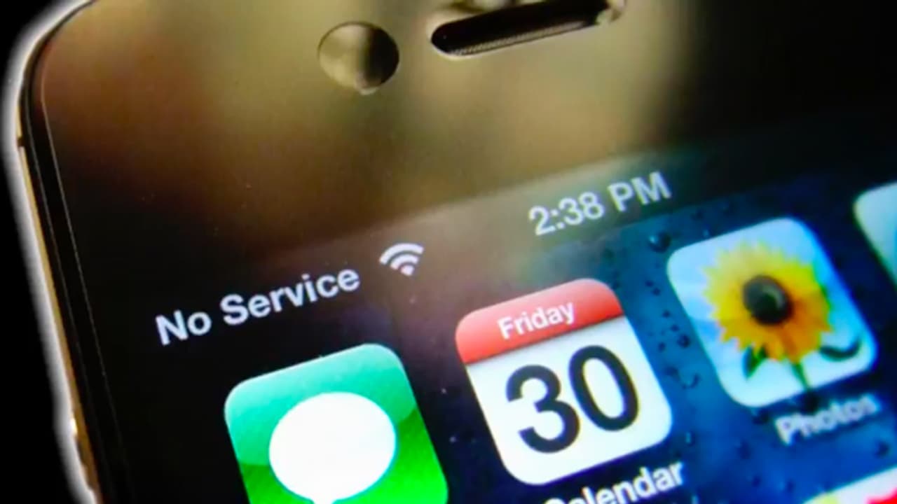 కానిస్టేబుల్ ఎగ్జామ్.. కాపీ జరక్కుండా ఇంటర్నెట్ బంద్.. రాజస్థాన్పై విమర్శలు కానిస్టేబుల్ ఎగ్జామ్.. కాపీ జరక్కుండా ఇంటర్నెట్ బంద్.. రాజస్థాన్పై విమర్శలు